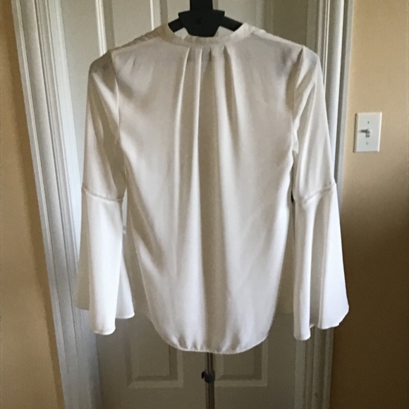 Blouse - Picture 2 of 4